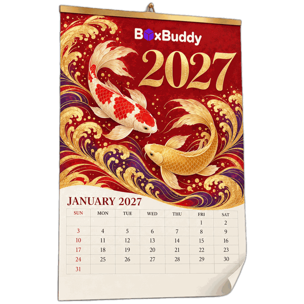 ปฏิทินแขวนจีน 2570 (2027) ขนาด 15x21 นิ้ว กระดาษปอนด์ 55 แกรม ลายปลาคาร์ฟมงคล แผ่นใหญ่พิเศษ มีพื้นที่โฆษณาด้านล่าง ผลิตโดย BoxBuddy